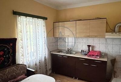 Casă cu 4 camere în Dumitra