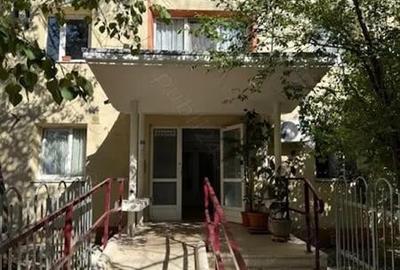 Apartament cu 4 camere decomandat în Titan - 3