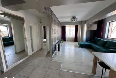 Apartament cu 2 camere în Grivița