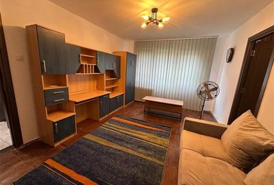 Apartament cu 2 camere semidecomandat în Moroasa 1
