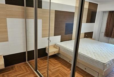 Apartament cu 2 camere decomandat în Decebal