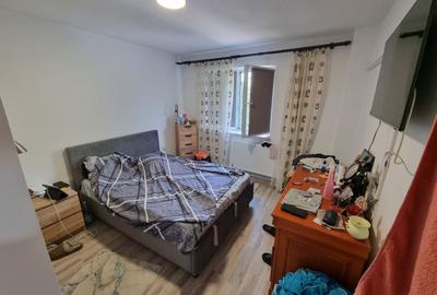 Apartament cu 2 camere decomandat, mobilat în Km 4-5 - 2