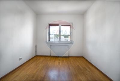 Apartament cu 4 camere decomandat, mobilat în Răcădău - 12