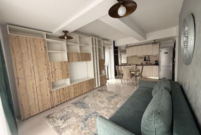 Apartament cu 3 camere decomandat în Nicolina