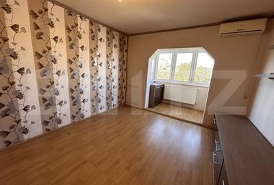 Apartament cu 2 camere decomandat în Lipovei