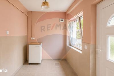Casă cu 2 camere cu Teren 76 Mp în Central