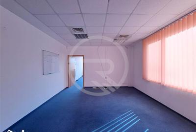 Spațiu comercial, de 60 mp, în Gruia - 3