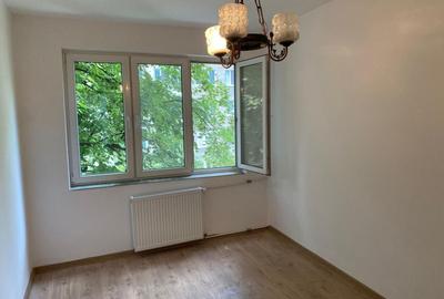 Apartament cu 2 camere decomandat în Tineretului - 1