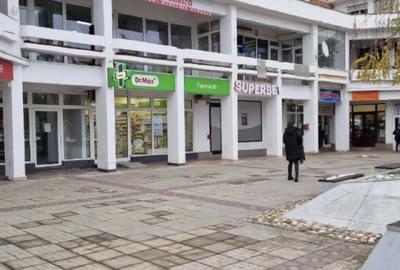 Spațiu comercial, de 60 mp, în Central - 4