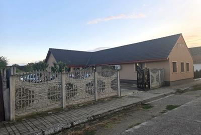 Casă cu 3 camere în Central - 4