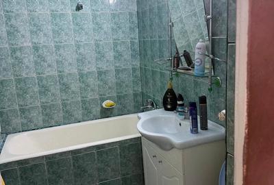 Apartament cu 3 camere decomandat în Decebal