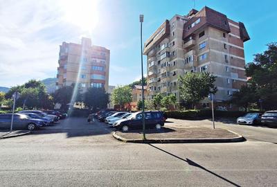 Apartament cu 2 camere semidecomandat, mobilat în Răcădău