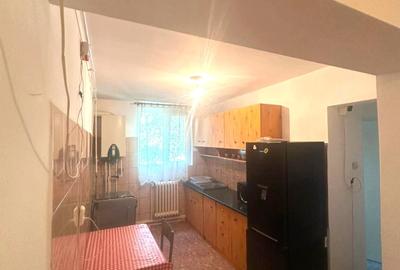 Apartament cu 3 camere nedecomandat în Est