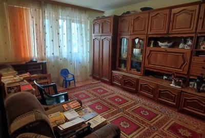 Apartament cu 3 camere decomandat în Tomis III - 1