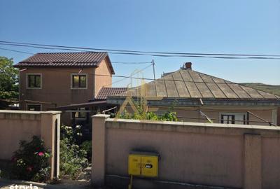 Casă cu 4 camere cu Teren 400 Mp în Ion Neculce