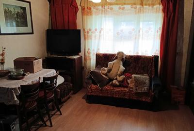 Casă cu 3 camere în Central