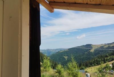 Casă cu 2 camere în Măguri
