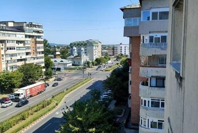 Garsonieră decomandată în Central - 2