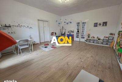 Casă cu 4 camere cu Teren 300 Mp în Central