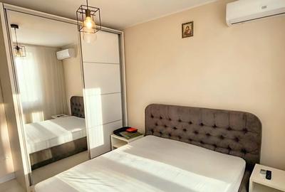 Apartament cu 3 camere semidecomandat, mobilat în Tomis Nord