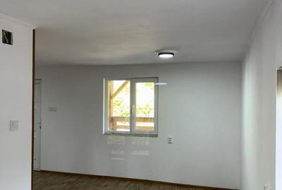 Casă cu 4 camere cu Teren 1223 Mp în Ciofrângeni