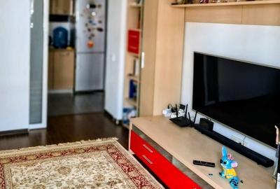 Apartament cu 2 camere decomandat în Roșu