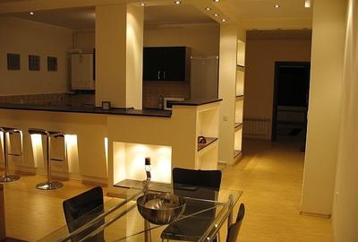 Apartament cu 2 camere decomandat în Dorobanți