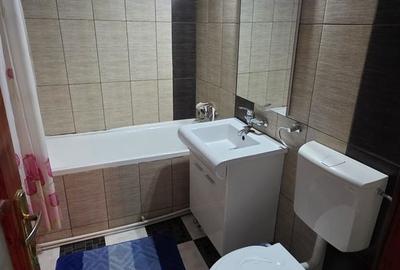 Apartament cu 3 camere în Mircea-Vodă