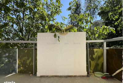 Apartament cu 4 camere semidecomandat în Central
