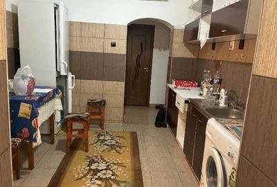 Apartament cu 2 camere semidecomandat în Urdari