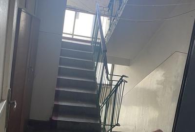 Garsonieră decomandată în Micro 13 - 2