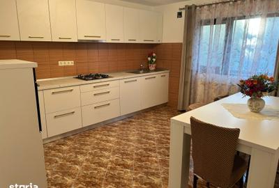 Casă cu 4 camere cu Teren 500 Mp în Bucium