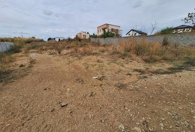 Teren de 594 mp, în Malu Mare