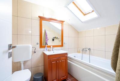 Casă individuală cu 4 camere cu Canalizare în Nojorid - 10