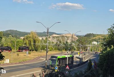 Apartament cu 2 camere decomandat în Central