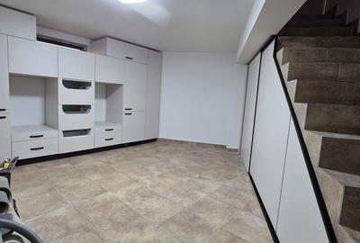 Casă cu 4 camere în Școlilor - 2