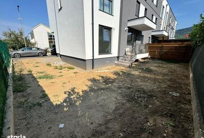 Apartament cu 3 camere în Ciupercenii Noi
