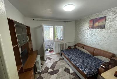 Apartament cu 2 camere decomandat în Tătărași - 3