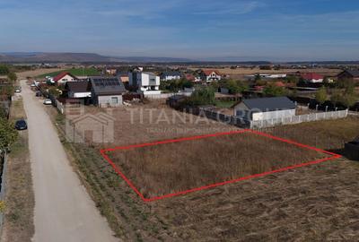 Teren Construcții intravilan de 500 mp, în Hărman