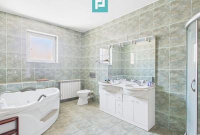 Casă individuală cu 13 camere cu Teren 3405 Mp în Sânmartin - 14