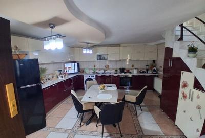Casă cu 4 camere în Nordului