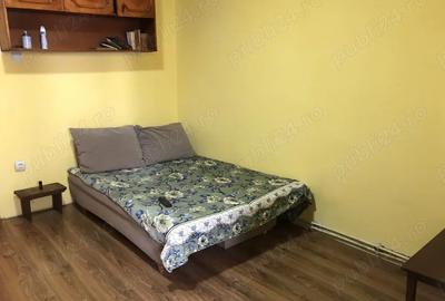 Garsonieră decomandată în Traian - 5