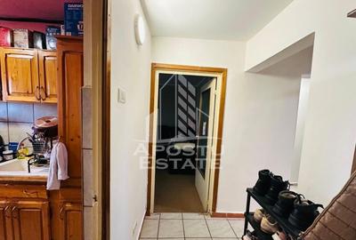 Apartament cu 3 camere decomandat, mobilat în Alfa - 4