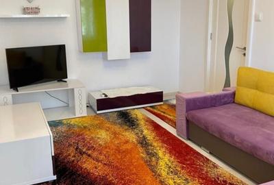 Apartament cu 3 camere semidecomandat în Grivița