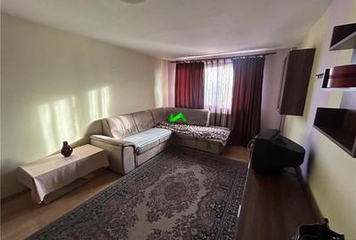 Apartament cu 4 camere decomandat în Turnișor