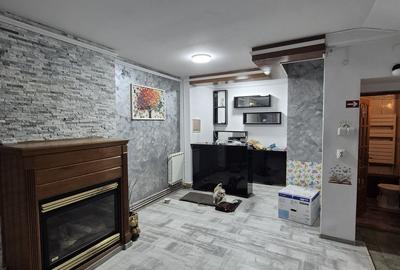 Casă cu 7 camere cu Teren 100 Mp în Vatra Luminoasă - 1
