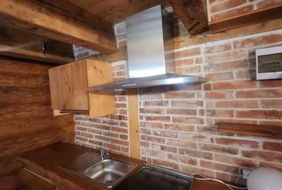 Casă cu 3 camere în Sărărie