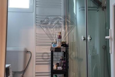 Casă cu 4 camere cu Teren 1468 Mp în Drăgănești