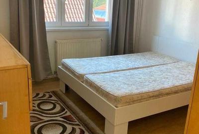 Apartament cu 2 camere decomandat în Calea Dumbrăvii