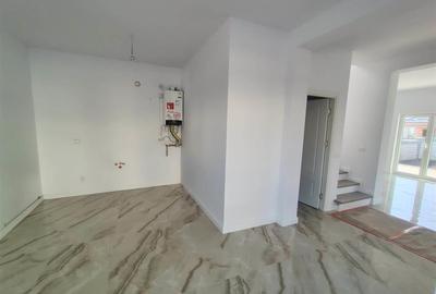Casă individuală cu 4 camere cu Canalizare în Burdujeni - 3